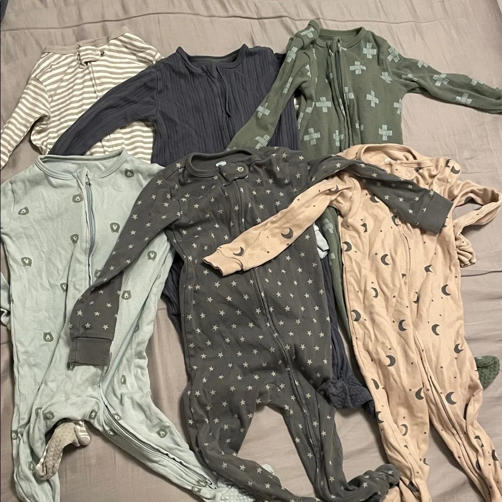 6 cloud Island long sleeves 2 way zipper footed onesies